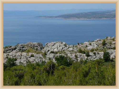 Island Bra� - Sight from Ba�ka Voda