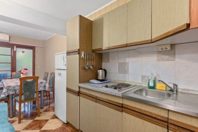 Adria-House, guest house-apartments-rooms