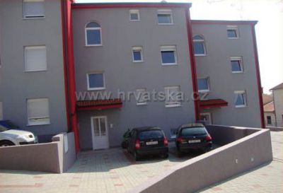 Apartments Šarić