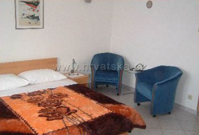 Apartments Loncaric Selce