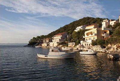 Apartments HROPIĆ - Lastovo, Zaklopatica