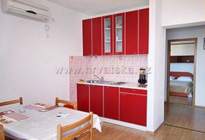 Apartments Leo