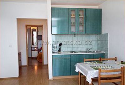 Apartments Leo