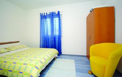 Apartments Makarska