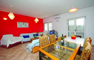 Apartments Makarska