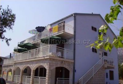 Apartments and rooms Orebić