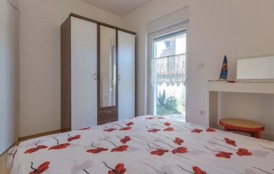 Apartments Lisicak