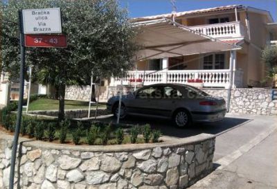 Apartments OPATIĆ HARI