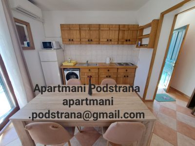 Apartments Podstrana