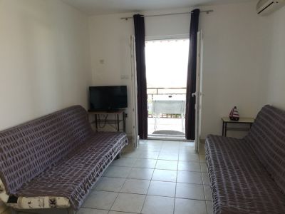 Apartments TINTOR Selce