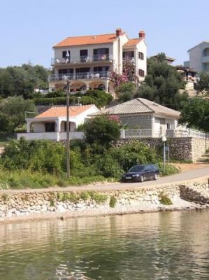 Apartments Tondini Jakišnica