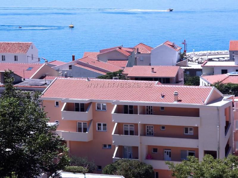 Apartments Tučepi Jakic